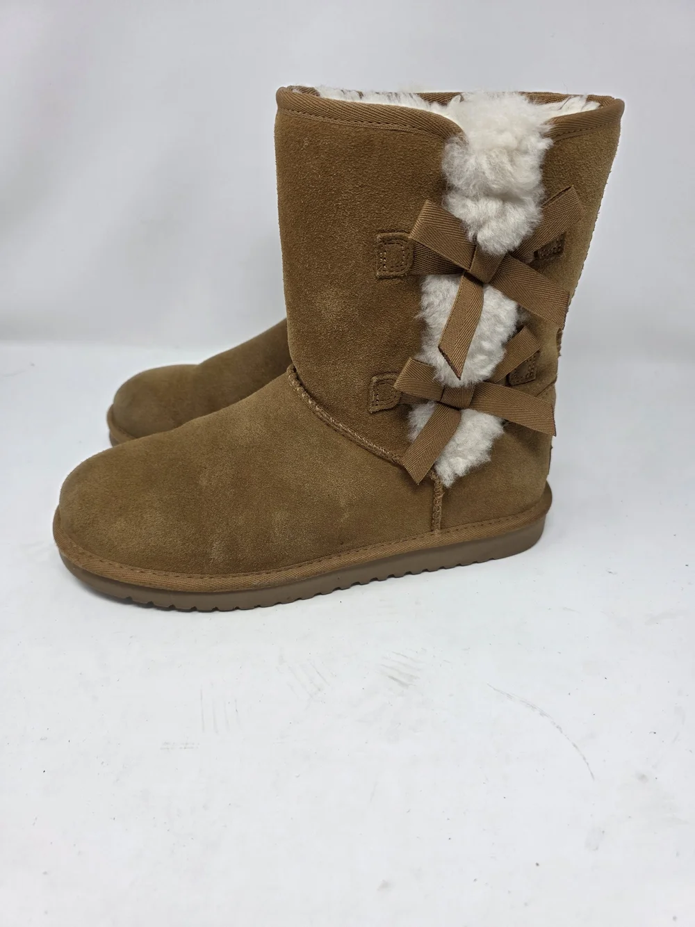 Koolaburra by UGG Victoria Short Boots Womens 9 Chestnut Brown Suede Bows